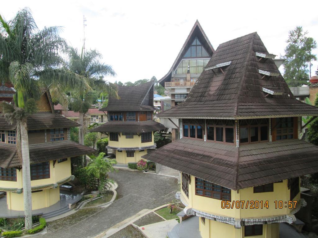 Sapadia Hotel And Cottage Parapat Luaran gambar